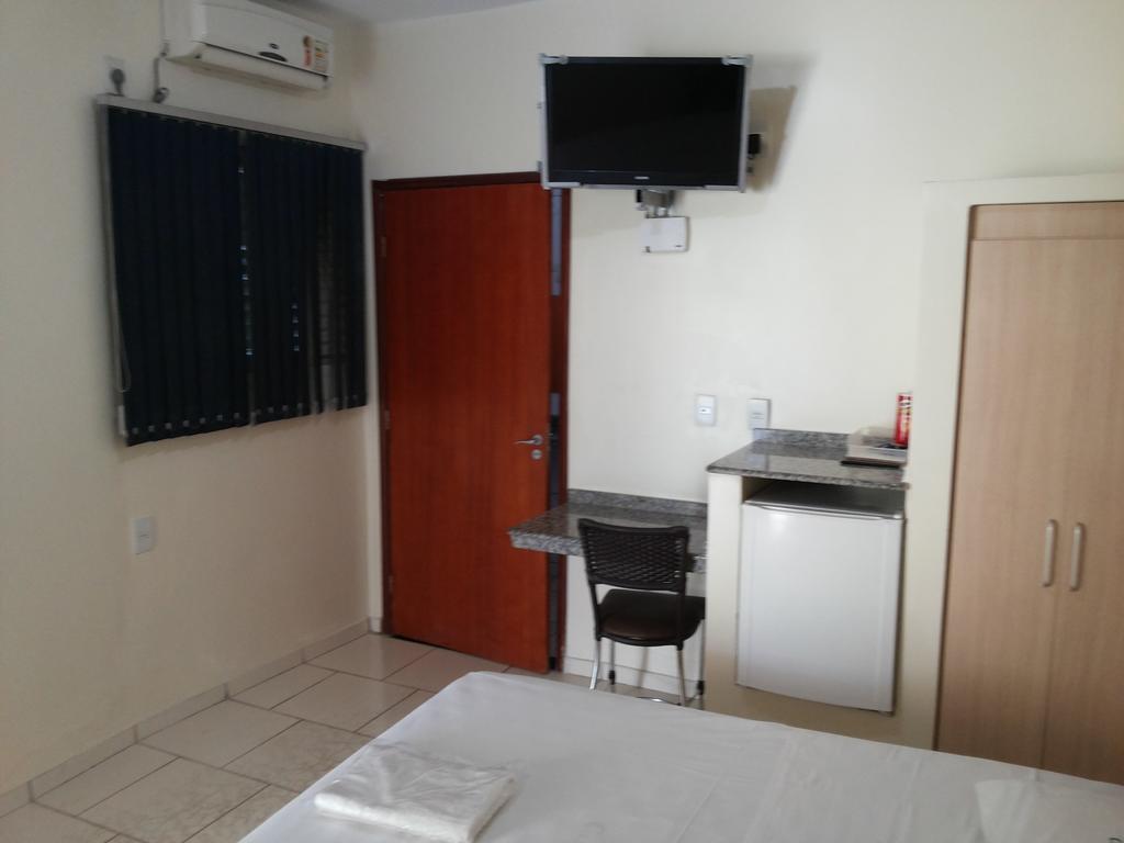 Hotel Casa Nova Várzea Grande Kamer foto